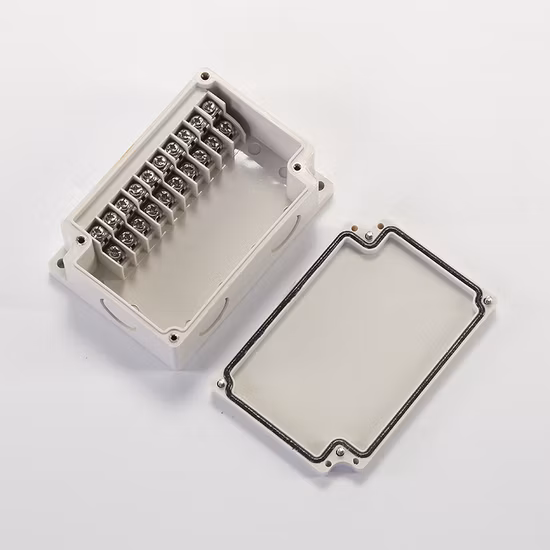 2020 Высококачественная распределительная коробка с пластиковым корпусом IP66